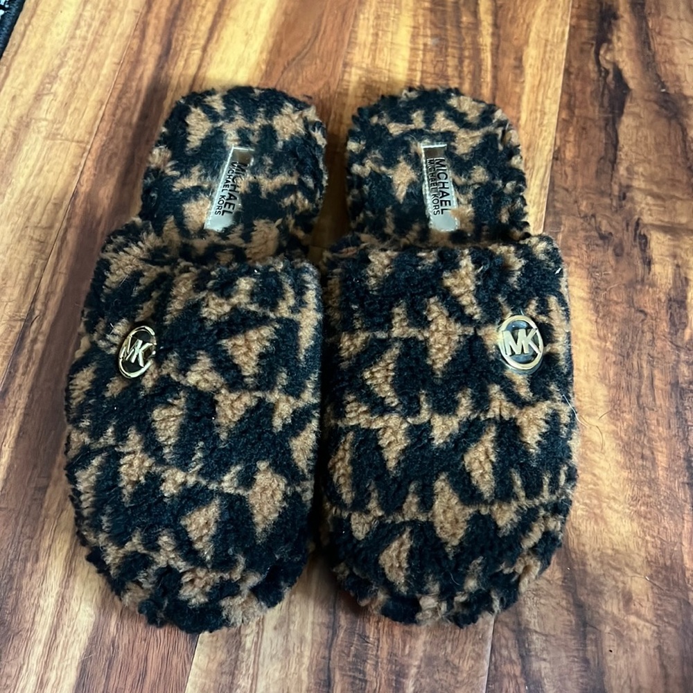 Michael Kors Slippers